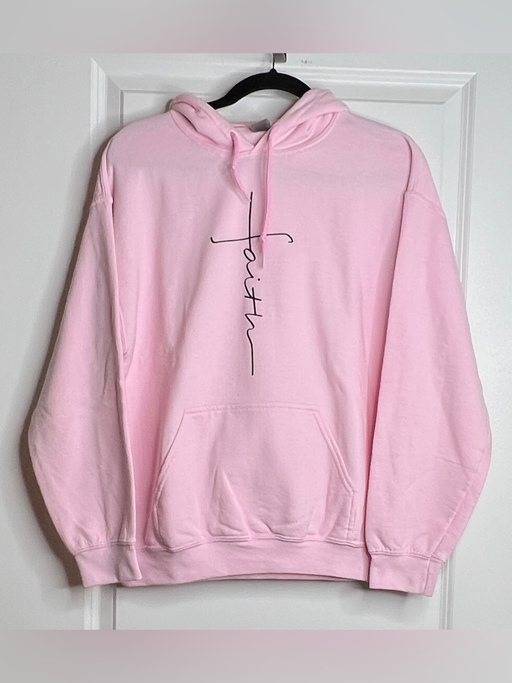 Gildan Pink Faith Cross Hoodie Sweatshirt Medium Womens Christian Graphic Fleece